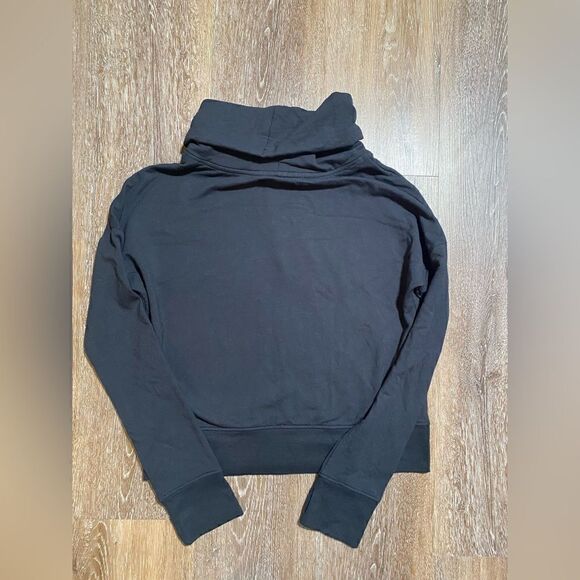 NWT Women’s UGG MIYA FUNNEL NECK CROP SWEATER XS BLACK - Picture 4 of 5